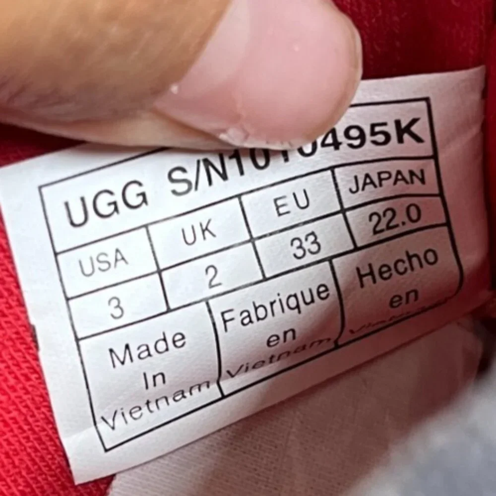 UGG please review